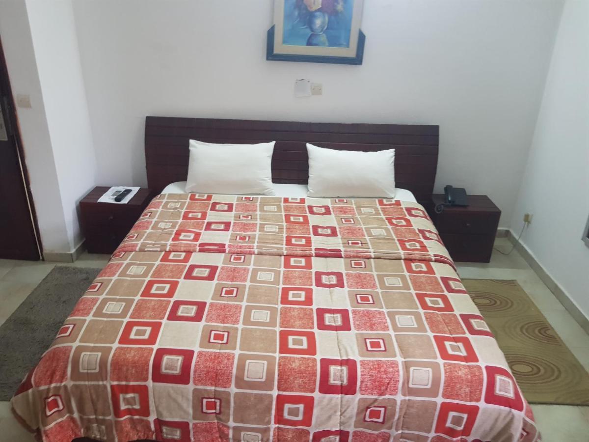 Residences Touristhotel Abidjan Buitenkant foto