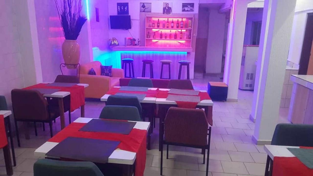 Residences Touristhotel Abidjan Buitenkant foto