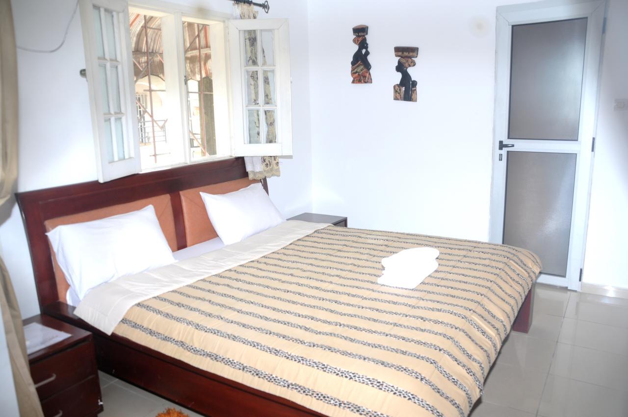 Residences Touristhotel Abidjan Buitenkant foto
